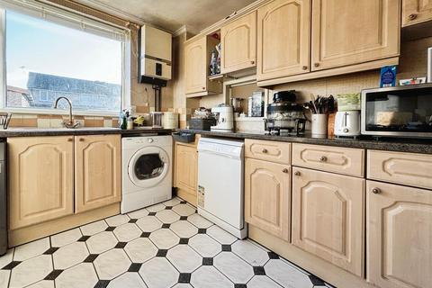 12 Pirie Close, Bradford, BD2 1EP