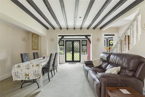 Magnolia Cottage Elm Close, Farnham Common, Slough, SL2 3NA