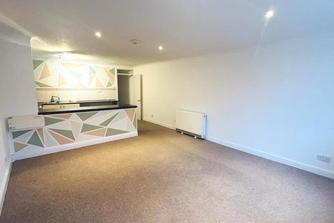 2 bedroom apartment to rent, Vine Street, Evesham