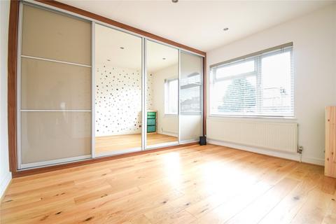 53 West Mead, Ruislip, HA4 0TW