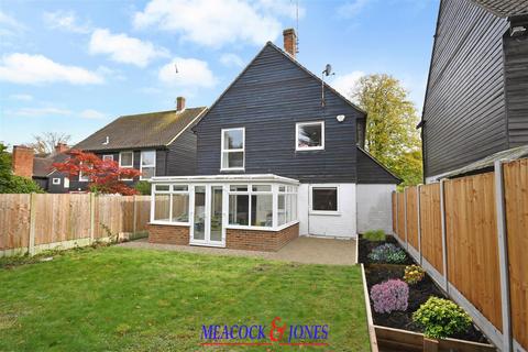 4 bedroom detached house for sale, Hutton Village, Hutton, Brentwood