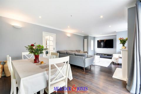 undefined, Hutton Village, Hutton, Brentwood