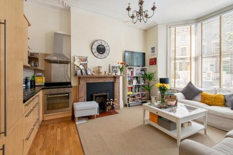 1 bedroom flat to rent, Ainger Road, Primrose Hill, NW3