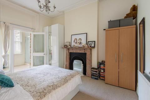 1 bedroom flat to rent, Ainger Road, Primrose Hill, NW3