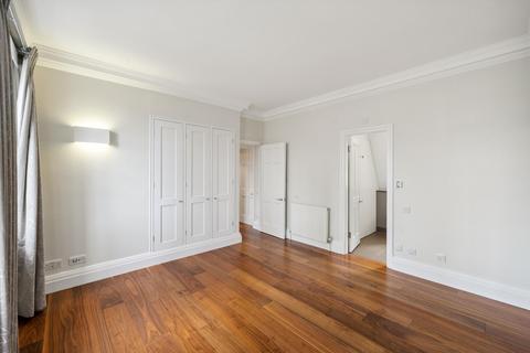 3 bedroom flat to rent, Sloane Street, Knightsbridge, London, SW1X