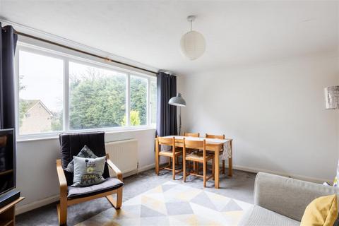 2 bedroom flat for sale, New England Road, Haywards Heath