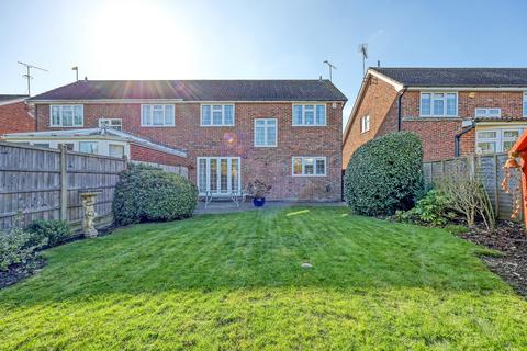 4 bedroom semi-detached house for sale, Appletree Crescent, Doddinghurst, CM15