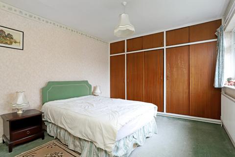 4 bedroom detached house for sale, Copse Avenue, Farnham, Surrey, GU9