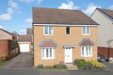 4 bedroom detached house for sale - Berry Maud Lane, Shirley, Solihull, B90 1BY