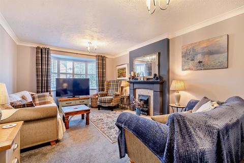 6 Hardwick Close, Oakham, LE15 6FF