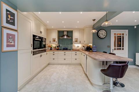 6 Hardwick Close, Oakham, LE15 6FF