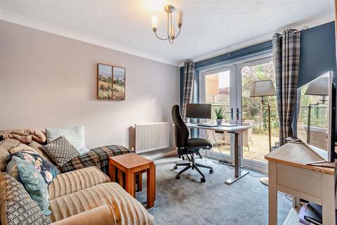 6 Hardwick Close, Oakham, LE15 6FF