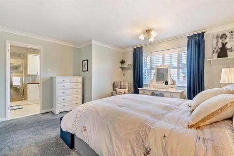 6 Hardwick Close, Oakham, LE15 6FF