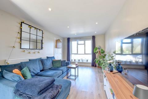 16 Langford Close, Emmer Green, Reading, RG4 8TD