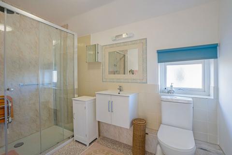 2 bedroom retirement property for sale, Marlborough SN8