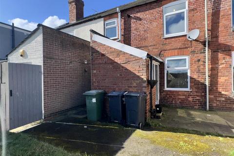 2 bedroom terraced house to rent, Mill Road, Heanor