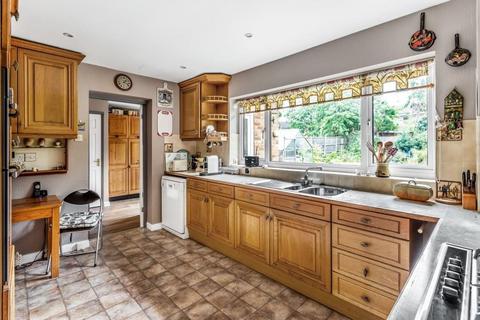 3 bedroom chalet for sale, FERNLEA, GREAT BOOKHAM, KT23