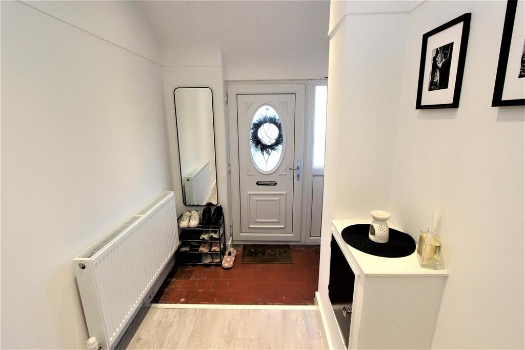 Entrance/Hallway