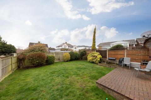 2 bedroom detached house for sale, Hardwick Close, Rayleigh SS6