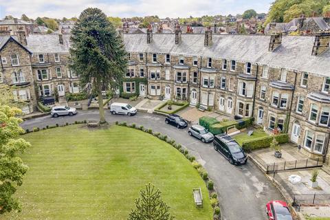 1 bedroom apartment for sale, Royal Crescent, Harrogate