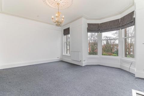 1 bedroom apartment for sale, Royal Crescent, Harrogate