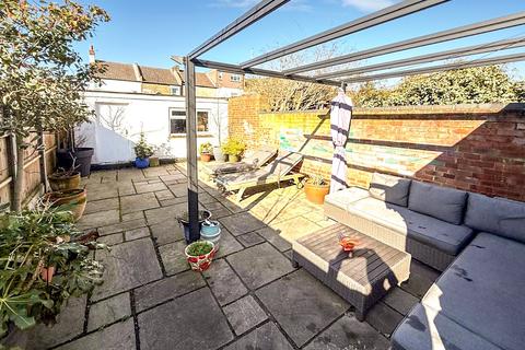 1 South Gipsy Road, Welling, DA16 1HP