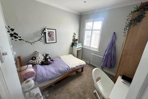 1 South Gipsy Road, Welling, DA16 1HP