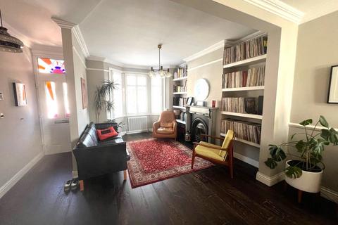 1 South Gipsy Road, Welling, DA16 1HP