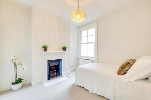 2 bedroom flat for sale, Farm Lane, London, SW6