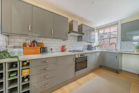 2 bedroom flat for sale, Mount Ephraim, Tunbridge Wells, TN4