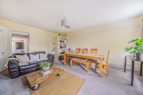 2 bedroom flat for sale, Mount Ephraim, Tunbridge Wells, TN4