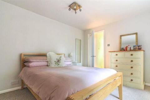 2 bedroom flat for sale, Palmerston Road, Buckhurst Hill IG9