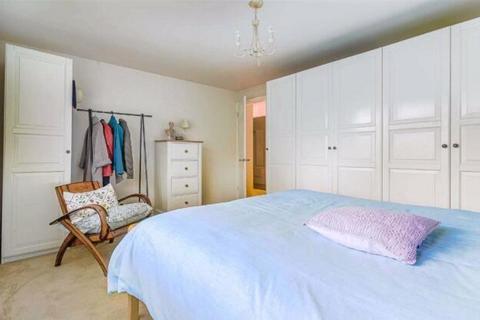 2 bedroom flat for sale, Palmerston Road, Buckhurst Hill IG9