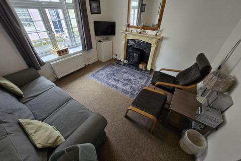 2 bedroom end of terrace house to rent, St. Catherine Street, Ventnor, Isle Of Wight. PO38 1HG