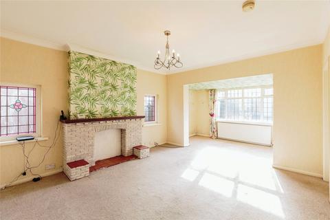 3 bedroom bungalow for sale, Warbreck Hill Road, Blackpool, Lancashire, FY2