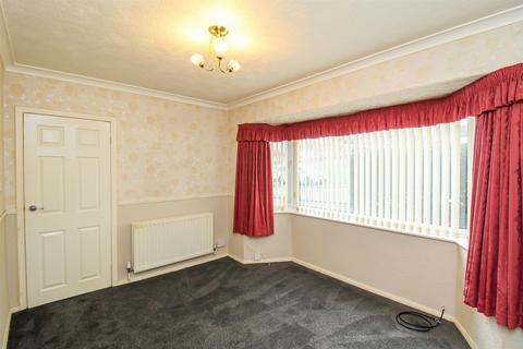 2 bedroom semi-detached house for sale, Linden Close, Dewsbury WF12