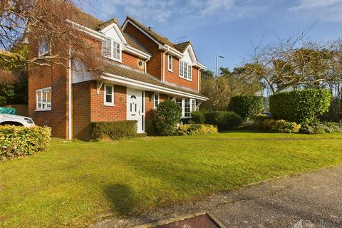 4 bedroom detached house for sale, Manchester Close, Weston Heights, Stevenage SG1