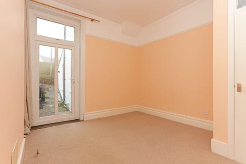 2 bedroom flat for sale, Alfred Road, Birchington, CT7