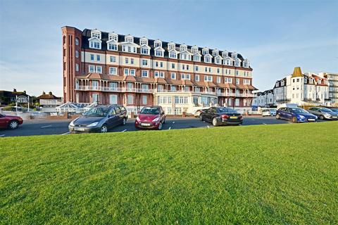 1 bedroom flat for sale, De La Warr Parade, Bexhill-On-Sea