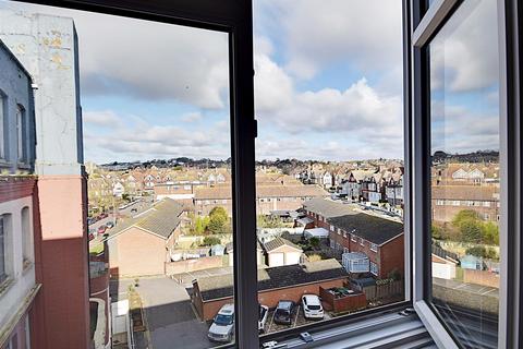 1 bedroom flat for sale, De La Warr Parade, Bexhill-On-Sea