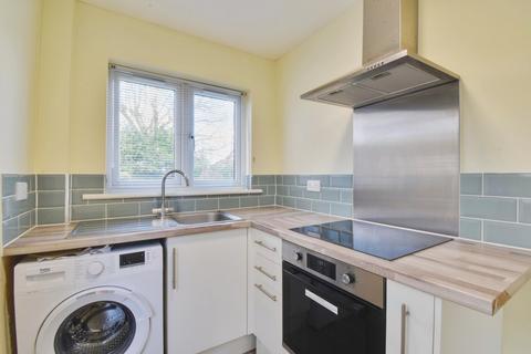 3 bedroom semi-detached house to rent, Beechwood Rise, Hertfordshire WD24