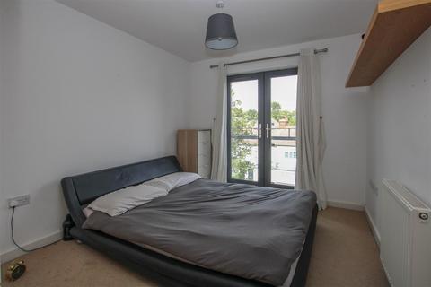 Flat 11, Helen House Rollason Way, Brentwood, CM14 4AQ