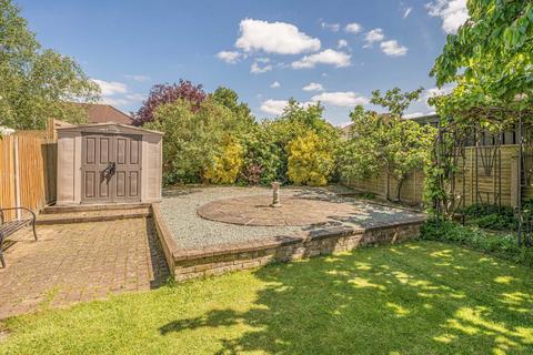 4 Raeburn Avenue, Surbiton, KT5 9DP
