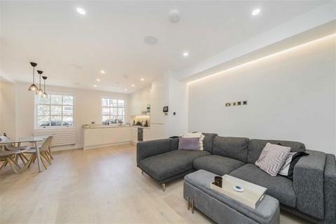 undefined, Windmill Street, London W1T
