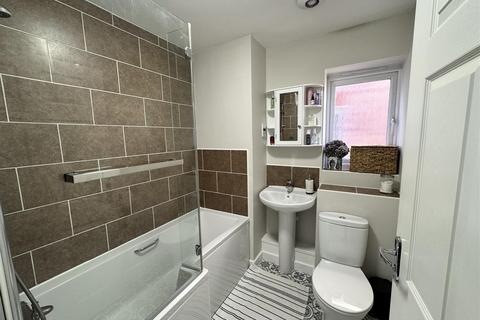18 Reliant Close, Castle Bromwich, Birmingham, B36 9NG