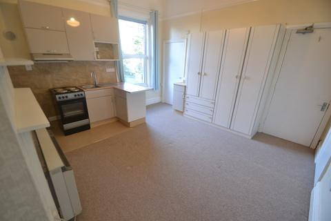 Studio to rent, Lower Parkstone, Poole