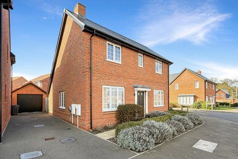 4 bedroom detached house for sale, Hurrell Close, Halstead, CO9