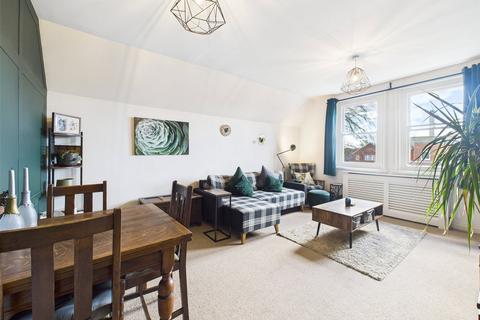 Flat 5, Bewick House, 1 Denmark Road, Gloucester, GL1 3HW