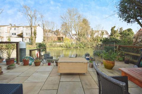 4 bedroom townhouse for sale, Tallow Road, Brentford