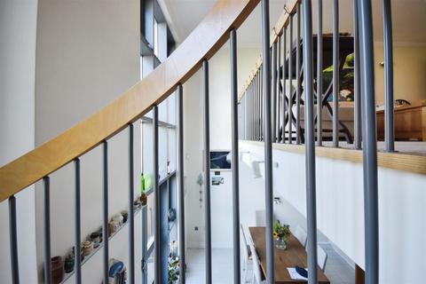 4 bedroom townhouse for sale, Tallow Road, Brentford